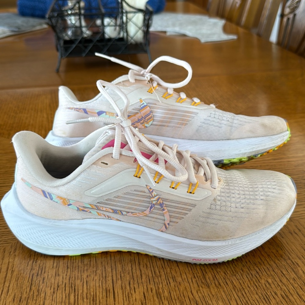 Nike Women's Cream Athletic Shoes with Multicolor Accents